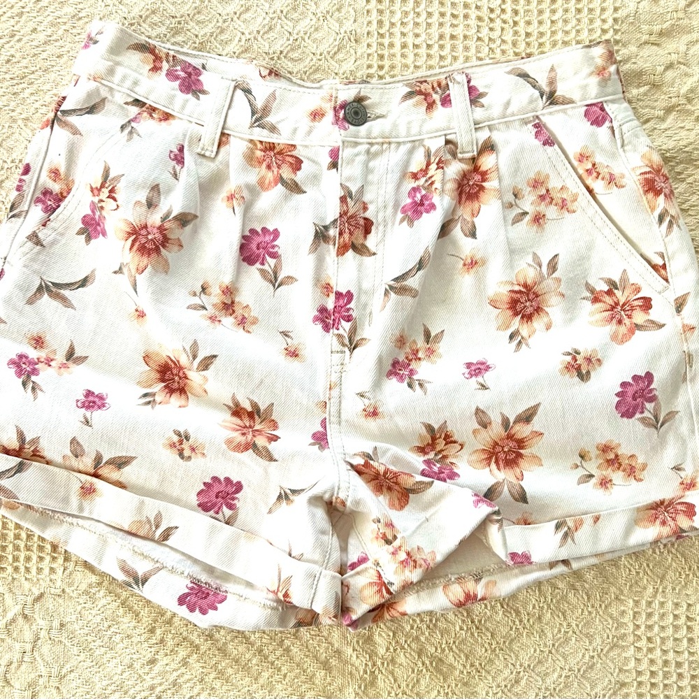 American Eagle Mom Shorts